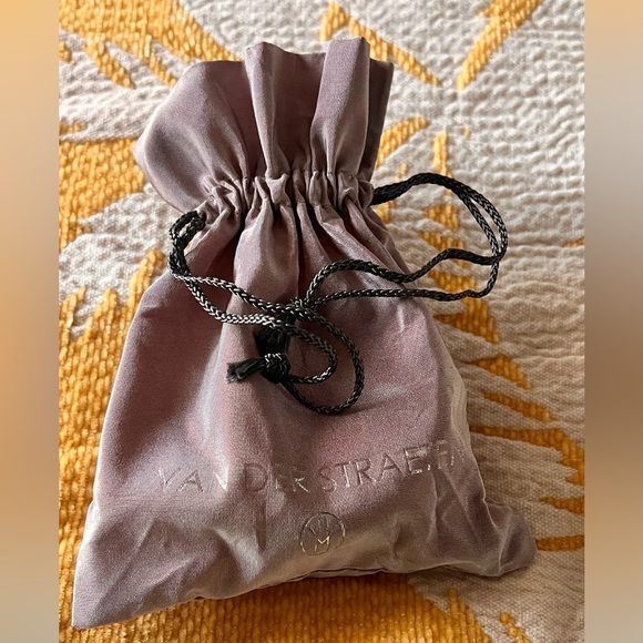 ❌❌SOLD‼️❌❌Nwt**Herve Van Der Straeten Crystal double cuff bracelet - Picture 7 of 8